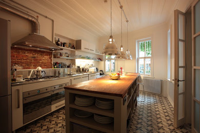 Classic Tiles in Industrial Style Kitchen