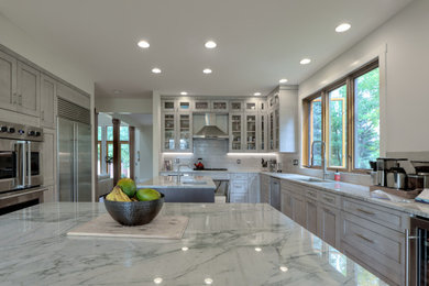 Inspiration for a large contemporary u-shaped kitchen remodel in Denver
