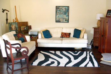 Inspiration for an eclectic living room remodel in Hawaii