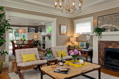 Example of a minimalist living room design in San Francisco