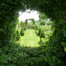 Garden Tour: An Elegant and Elaborate Garden in the Loire Valley