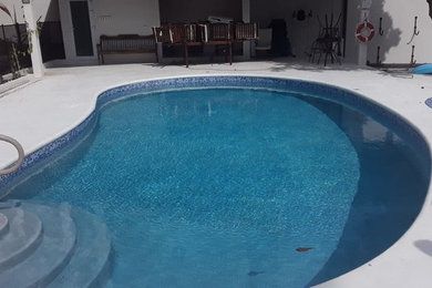 Inspiration for a pool remodel in Other