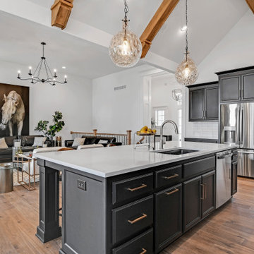 Emery Reverse Model - Arbor Lake