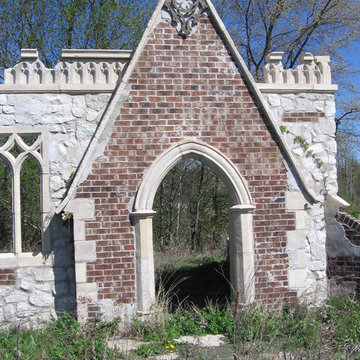 Folly entrance adds a sense of mystery