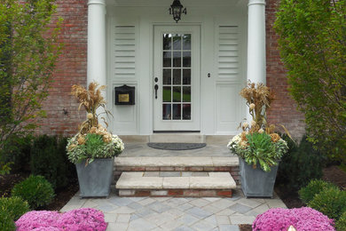 Elegant porch photo in Detroit