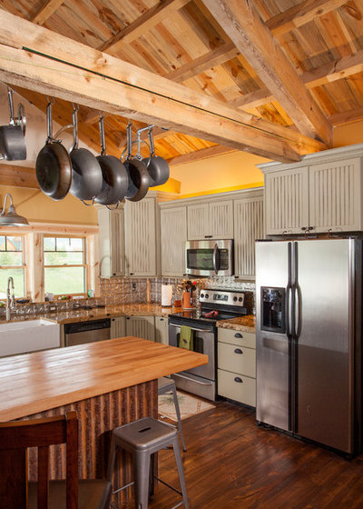 15 Ideen, wie man freiliegende Balken ins Wohnkonzept einbinden kann