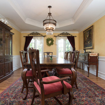 Clarendon Hills Luxury Custom Dining Room
