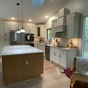 LAKE MONTICELLO KITCHEN REMODEL