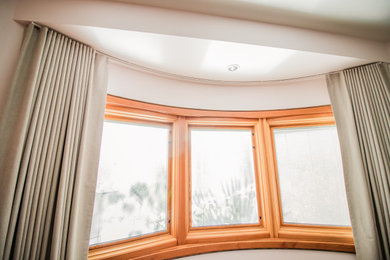 Bedroom - mid-sized contemporary guest bedroom idea in Vancouver