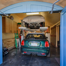 GARAGE WITH LIFT