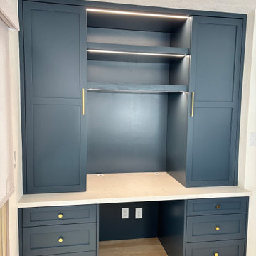 Westlake Village Desk and Office Built-In