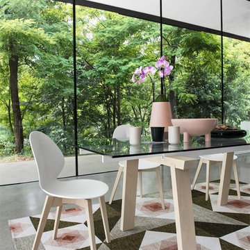 Levante Extension Table and Basil Wooden Chairs
