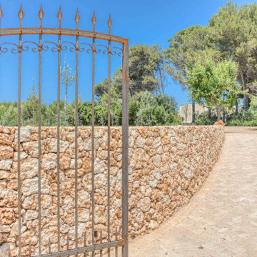 Redazionale fotografico diurno e notturno per lussuosa villa con piscina ad uso