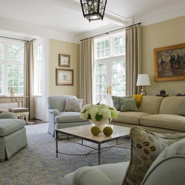 Traditional Living Room