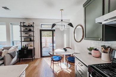 Example of a kitchen design in Austin