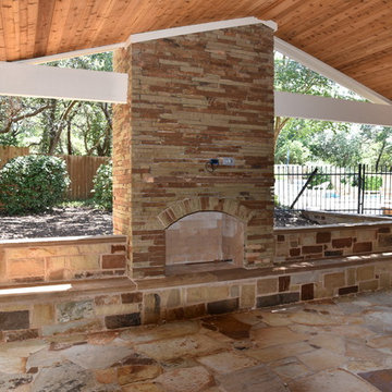 Outdoor Fireplaces and Fire Pits