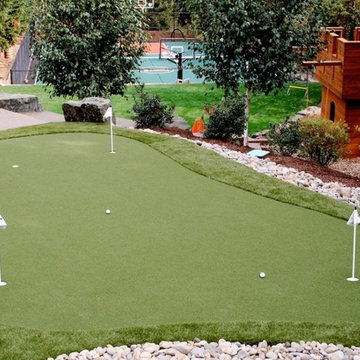 Golf and Putting Greens with Artificial Grass