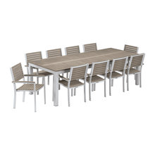 Outdoor Dining Tables And Chairs