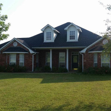 349 Crawshaw LN, West TX 76691