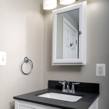 Bowie Colonial Hall Bathroom