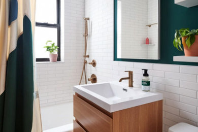 Small minimalist home design photo in New York