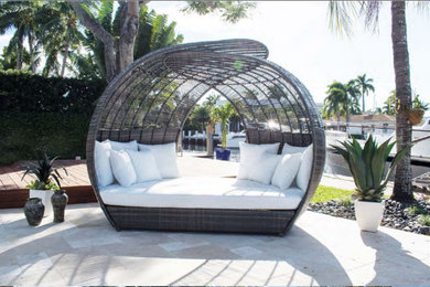 BANYAN DAYBED W/OUTDOOR OFF-WHITE FABRIC KD