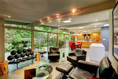Inspiration for a modern living room remodel in Sacramento