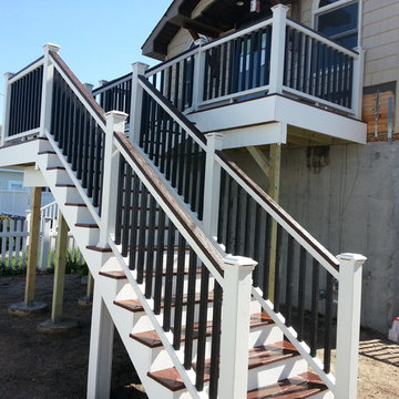 Fiberon Cinnabar Deck w/ TREX Transcend Cocktail Railing