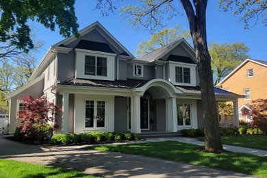 Example of an exterior home design in Chicago