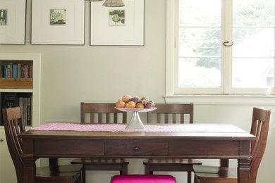 Dining room - traditional dining room idea in New York