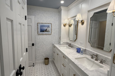 Bathroom - bathroom idea in Bridgeport