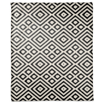 Black and White Diamond Pattern 50x60 Coral Fleece Blanket