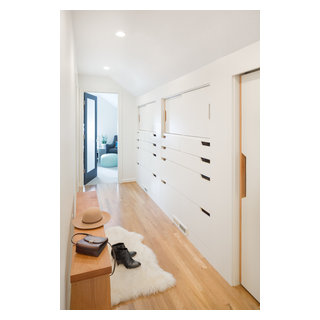 Hurst Avenue Residence - Scandinavian - Hall - Portland - by Guggenheim ...