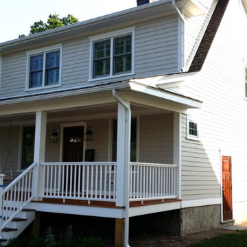 6 1/4" HardiePlank Cedarmill Cobblestone with Arctic White Hardie Trim