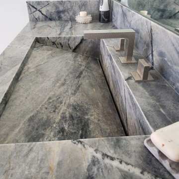 CUSTOM BATHROOM RENOVATION WITH NATURAL ELEMENTS