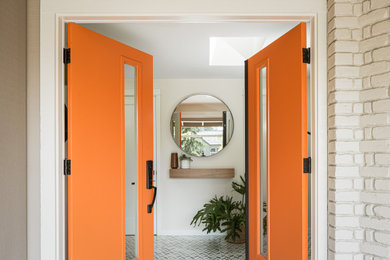 Mid-century modern entryway photo in San Francisco
