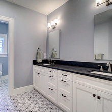 Allie’s Bathroom