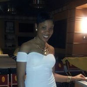 Shena Barnes's photo