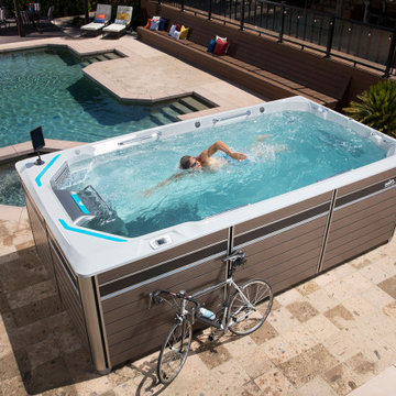 Endless Pools® Fitness Systems E550