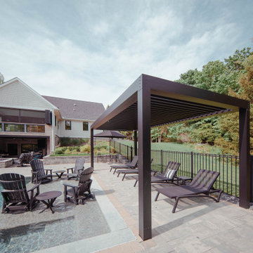 Masciulli Residence - Northville, MI: StruXure Louvered Pergola