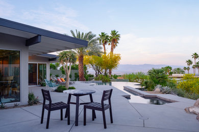 Patio - 1960s patio idea in Other