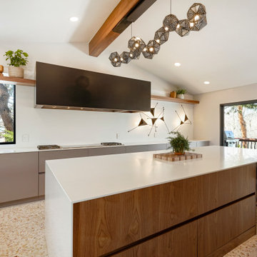 W Jewell - Modern Kitchen