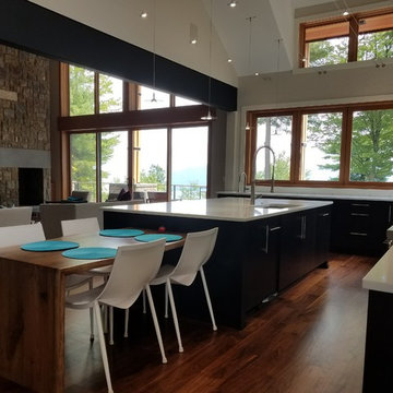 Modern Hi-Gloss Kitchen Diamond Point NY