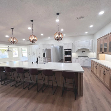 Lovely Kitchen & Custom Cabinets