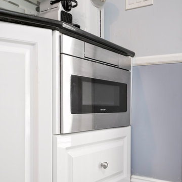 Kitchen & Closet Organization -- Lawrence, New York