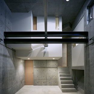 Idées déco pour un grand garage pour une voiture attenant rétro avec un bureau, studio ou atelier.