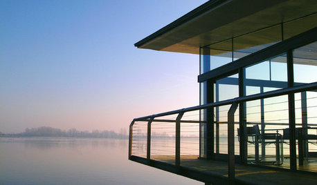 Houzz Tour: A Tiny Waterfront Lake House With a Big View