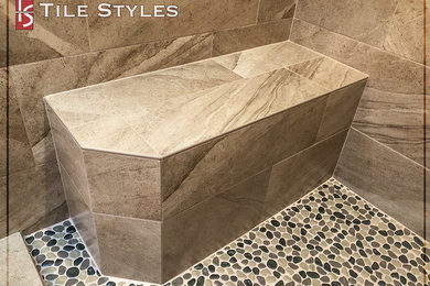 Trendy porcelain tile sliding shower door photo in Hawaii
