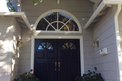 Inspiration for a timeless entryway remodel in Los Angeles