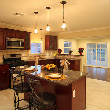 "The Stream House" - Remodeled Over-55 Home